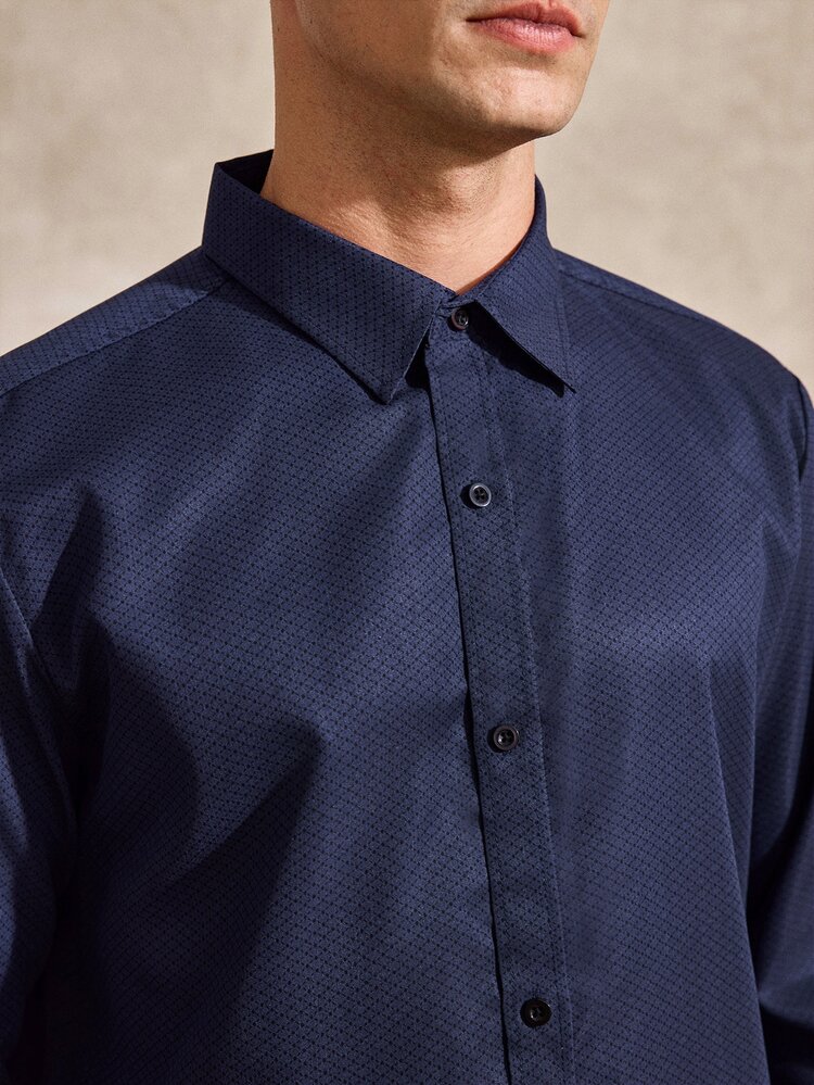 Courvante Men's Single-Breasted Business Travel Long Sleeve Shirt, Formal, Old Money Daily Commute‌ Fall Winter Office Navy Blue - Indigo - View 6