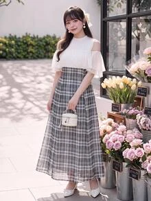 Bijouette 限量版大尺碼黑白拼接格紋印花網紗洋裝，法式優雅拼接設計，上身露肩荷葉邊設計，時尚顯瘦，下身黑白格紋印花A字長裙，完美遮肚顯瘦，適合梨形與蘋果型身材，全尺碼選擇，不緊繃，可調節背部設計，時尚顯瘦，適合所有身形 - 黑與白 - 查看 10