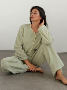 DAZY Women's Letter Embroidered Single-Breasted Pocket Top And Pants Pajama Set Fall - Green - View 6