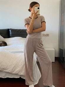 DAZY 女款條紋短袖圓領T恤與長褲休閒家居服套裝 - 棕色 - 查看 4