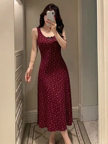 DAZY 甜美碎花無袖收腰長洋裝 夏季女款睡裙 - 酒紅色 - 查看 3