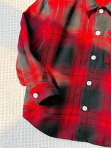 SHEIN 兒童小男孩休閒學院風格紋翻領貼袋鈕扣式寬鬆梭織襯衫，適合通勤、上學、日常休閒、度假旅行、運動、聖誕節，春夏季秋冬四季皆宜 - 紅色 - 查看 4