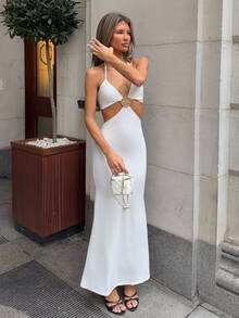 Wiktoria Wolska Women's Sexy Beach Vacation Deep V Metal Shell Decor Halter Backless Fitted Long Dress, Blue - White - View 4