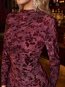 SHEIN Clasi 女款優雅百褶植絨長袖洋裝 冬季/秋季聖誕款 - 紅色 - 查看 2