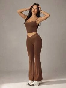 SHEIN PETITE 女款咖啡棕蕾絲飾邊吊帶與喇叭褲2件套，夏季性感時尚修身短版上衣與長褲，夜店風網紗套裝，適合嬌小女性 - 棕色 - 查看 1