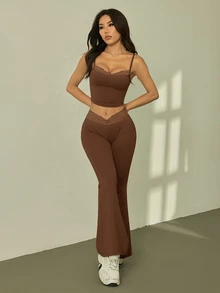 SHEIN PETITE 女款咖啡棕蕾絲飾邊吊帶與喇叭褲2件套，夏季性感時尚修身短版上衣與長褲，夜店風網紗套裝，適合嬌小女性 - 棕色 - 查看 6