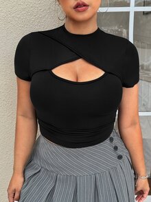 Muchica Plus Size Solid Color Cut Out Front Corset Black Tee - Black - View 6