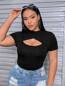 Muchica Plus Size Solid Color Cut Out Front Corset Black Tee - Black - View 7