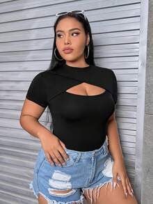 Muchica Plus Size Solid Color Cut Out Front Corset Black Tee - Black - View 4