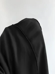 Elamini 性感复古极简V领荷叶边下摆收腰连衣裙 - 黑色 - 查看 6
