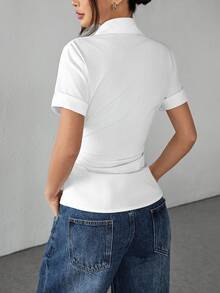 SHEIN PETITE 白色女款收腰百褶短袖襯衫，小碼女款 - 白色 - 查看 2
