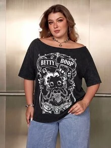 Betty Boop x SHEIN Plus Skull & Letter Graphic Asymmetrical Neck Tee - Black - View 1