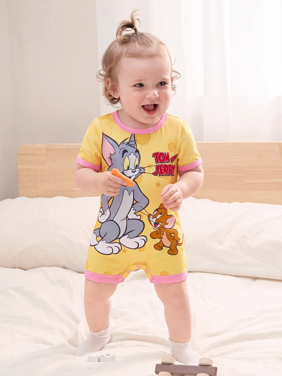 TOM & JERRY X SHEIN Infant/Toddler Girls' Cartoon Print Round Neck Short Sleeve Romper - Yellow - View 1