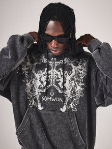 SUMWON Oversized Washed Hoodie With Large Baroque Graphic Front Print Centre Pocket And Drawstring Hood Fall Winter - Black - View 4