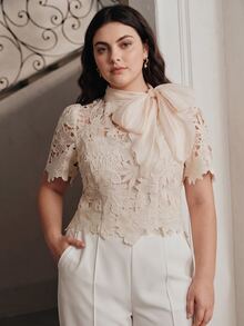 Anewsta Áo blouse nữ size lớn phong cách Pháp nhẹ nhàng mùa xuân/hè, màu be, ren rỗng, nơ, dễ phối đồ - Hồng - Xem 4