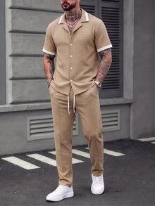 Manfinity Homme طقم رجالي من قطعتين بأسلوب ساحلي أمريكي، نسيج منسوج، ياقة كوبية، قصة فضفاضة، أكمام قصيرة، بنطال طويل برباط، فخامة هادئة، بسيط، كاجوال للعطلات - كاكي - مشاهدة 4