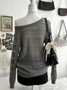 Lalippa Sweater Longgar Wanita Lengan Panjang Bahu Asimetris Warna Polos dengan Lubang di Bagian Bawah - Grey - View 2