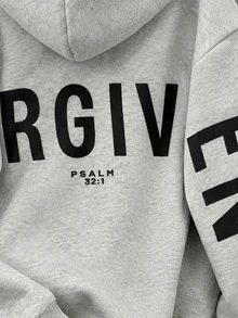 SHEIN Coolqubz 青少年男孩休閒寬鬆款衛衣，酷感後背弧形「FORGIVEN」大方塊字母圖案印花，麻灰色套頭衛衣上衣 - 淺灰色 - 查看 4