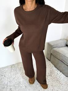 SHEIN PETITE ملابس نسائية بلون موحد، كنزة بياقة دائرية وأكمام طويلة وبنطلون، ملابس كاجوال عادية، خريف/شتاء، خريف، ملابس خريفية للنساء، شتاء، للنساء الصغيرات - بني - مشاهدة 7
