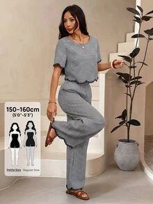 SHEIN PETITE 2件組女款夏季休閒黑白格紋對比色圓領短袖上衣與長褲套裝 - 黑與白 - 查看 15