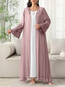 Al Najma 阿拉伯风格花卉刺绣开襟长袍，袖口串珠，轻盈，适合春夏季穿着 - 藕粉色 - 查看 9