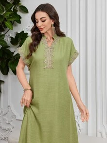 Al Najma Embroidered Collar Floral Raglan Sleeve Stand Collar Elegant Dress, Kaftan & Jalabiya,Modest - Green - View 3