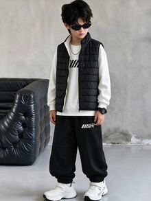 SHEIN 3件組兒童青少年男孩休閒運動字母印花圓領套頭寬鬆抓絨衛衣長褲套裝，附厚款無袖梭織背心，適合通勤、上學、日常休閒外出、運動，秋冬穿著，絎縫外套，填充外套 - 黑色 - 查看 6