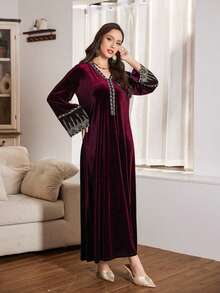 Al Najma Loose Fit Velvet Dress With Gold Embroidery Applique, Luxurious And Graceful Style, Suitable For Balls In Autumn/Winter Kaftan Jalabiya Dress - Burgundy - View 6
