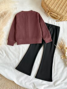 SHEIN 2件組幼女開襟衫長褲套裝，可愛甜美酒紅黑花卉羅紋喇叭褲，長袖圓領加厚款，節日冬季Y2K芭蕾風 - 棕色 - 查看 2