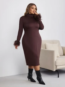 SHEIN CURVE+ Plus Size Dress 22W Autumn/Winter New Solid Color Pullover Fur Collar Mid-Length Dress, Elegant Commute, Holiday Party, Suitable For Plus Size 5XL - Coffee Brown - View 3