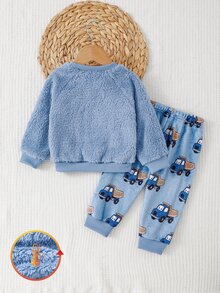 SHEIN 2pcs Autumn/Winter Thermal Lined Thick Double-Sided Plush Baby Boy Set, Blue Cartoon Fun Truck Car Embroidery Simple Casual Raglan Long Sleeve Top With Cute Truck Print Pants, 2 Pieces Loungewear - Blue - View 2