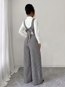 Elenzga Women's Autumn/Winter Black And White Houndstooth Sleeveless Square Neck High Waist Bow Back Hollow Out Casual Jumpsuit, Elegant Sophisticated Office Wear, High Aura Outfit For Formal Meetings And Occasions, Back To School Season, Teacher's Day, Autumn New Arrival Essential Fashion Item, Niche Design Versatile Jumpsuit - Black and White - View 2