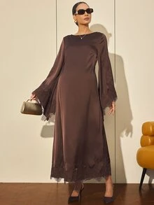 MaterniWear فستان أنيق للحوامل بلون موحد وياقة دائرية وأكمام واسعة مزينة بالدانتيل المتباين - بني - مشاهدة 4