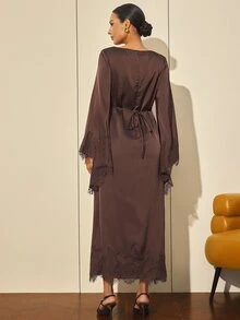 MaterniWear فستان أنيق للحوامل بلون موحد وياقة دائرية وأكمام واسعة مزينة بالدانتيل المتباين - بني - مشاهدة 3