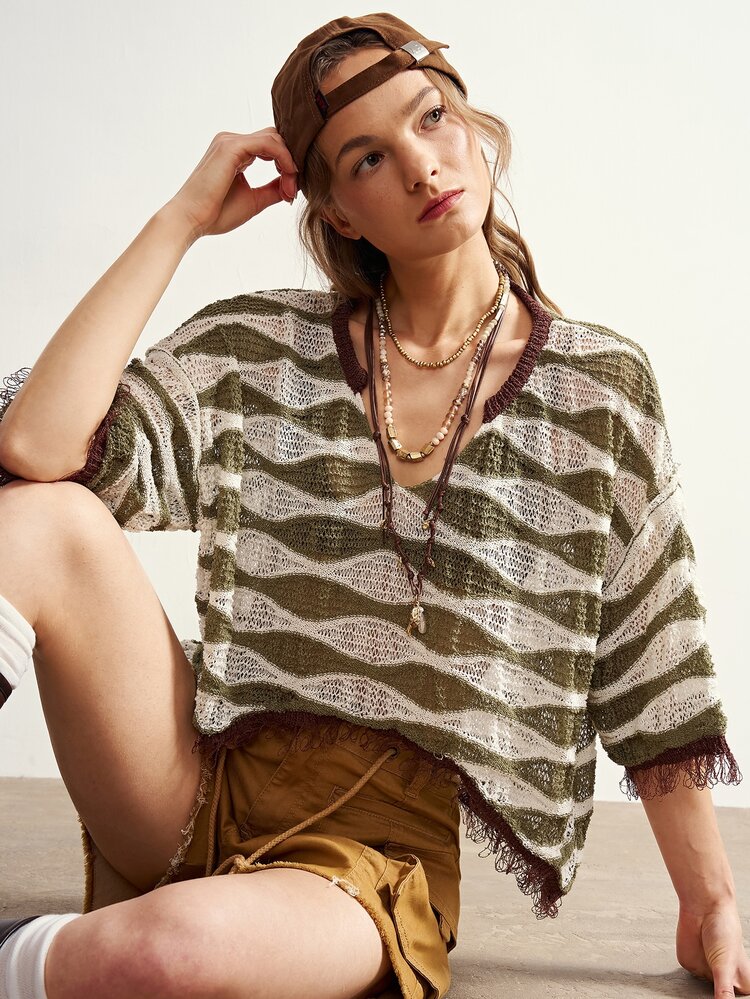 Bohemela Vintage Water Ripple Contrast Color Hollow Knit Pullover Sweater - Army Green - View 4