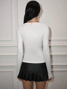 CHAOSSORY CHAOSSORY Women's Slim Fit V-Neck Regular Shoulder Long Sleeve T-Shirt Vintage Y2k Dark Style - White - View 2