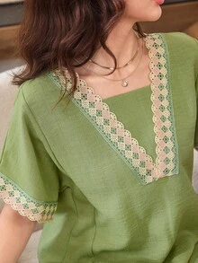Al Najma Solid Color V-Neck Embroidered Lace 2 In 1 Loose Slimming Flared Elegant Fresh Green Dress For Women - Green - View 3