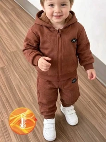 SHEIN 2件組小男孩休閒拼接純色長袖舒適保暖內裡拉鍊外套與長褲套裝，適合秋冬日常休閒與戶外活動 - 棕色 - 查看 8