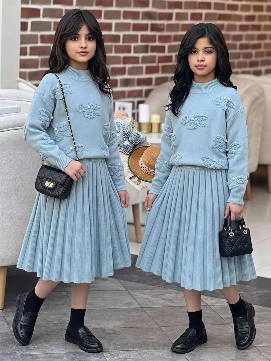 SHEIN Tween Girl 童女秋冬加厚抓絨內裡毛絨優雅寬鬆長袖套頭毛衣與針織裙套裝,淺藍色 - 淺藍色 - 查看 1
