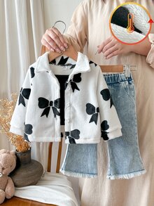 SHEIN 3件組幼女夾克喇叭牛仔褲上衣套裝，可愛甜美白色黑色藍色蝴蝶結印花毛絨長袖翻領加厚冬季派對度假舒適穿搭 - 彩色 - 查看 5