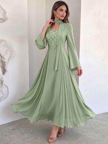 Al Najma V领串珠刺绣花卉荷叶边网纱拼接修身长袖优雅喇叭下摆女士晚礼服，粉色 - 綠色 - 查看 1