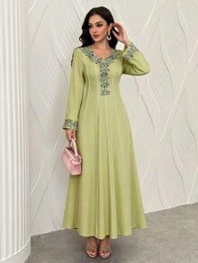 Al Najma Embroidered Lace Trim Splice Elegant Elegant Fashion Long Sleeve Modest Dress - Green - View 1