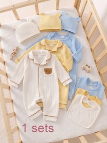 新生兒居家套裝 韓系小熊連身衣 3件組 紋理布料 熊刺繡 翻領居家服 含帽子與圍兜 爬行服 - 杏色 - 查看 7