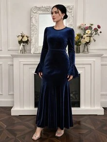 Graceveil Middle Eastern Conservative Women's Gold Velvet Long Sleeve Mermaid Dress, Evening Gown - Royal Blue - View 5