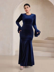 Graceveil Middle Eastern Conservative Women's Gold Velvet Long Sleeve Mermaid Dress, Evening Gown - Royal Blue - View 8
