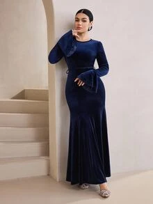 Graceveil Middle Eastern Conservative Women's Gold Velvet Long Sleeve Mermaid Dress, Evening Gown - Royal Blue - View 6