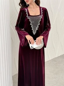Al Najma 春秋冬季天鵝絨鑲鑽珍珠方領優雅端莊修身顯瘦女款洋裝，適合聖誕節、洗禮、賓客、Ninang、婚禮 - 酒紅色 - 查看 4