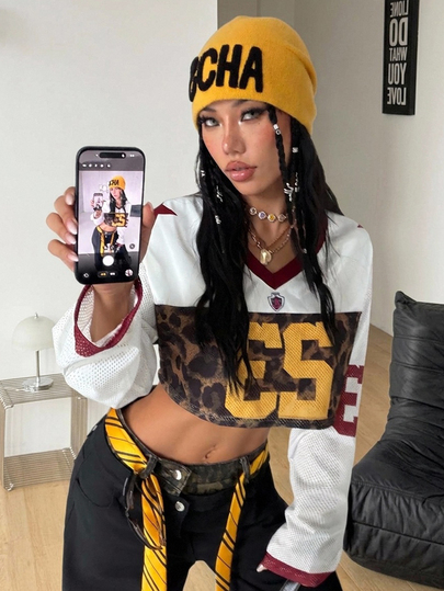 DRPCRD Women's Fall/Winter New V-Neck Casual Sportswear Letter & Graphic Splice Oversized Loose Long Sleeve T-Shirt,Crop Baseball Jersey T-Shirt