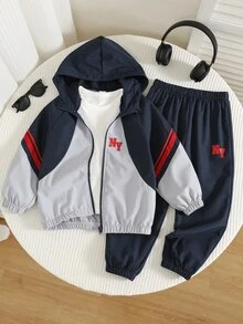 SHEIN 2件組兒童小男孩秋冬休閒拼色夾克與長褲套裝，運動衫套裝，男孩套裝，秋冬套裝，運動套裝 - 彩色 - 查看 7