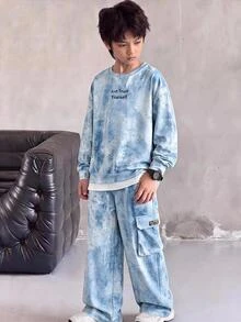 SHEIN 2件組兒童青少年男孩休閒韓系寬鬆版型數位印花小字母長袖圓領上衣與鬆緊腰長褲套裝，適合秋冬春季，適合戶外玩耍、上學、街頭穿搭、派對與休閒穿著 - 藍色 - 查看 4